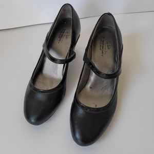 Women shoes size 6